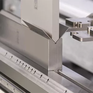 proceso de producción de plegado de aluminio